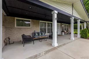 9443 Oakwood Manor Ln, Sunset Hills, MO 63126 - Photo 33