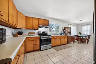 839 Caulks Hill Rd, Saint Charles, MO 63304 - Photo 7