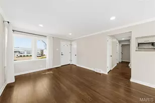10410 Ewell Dr, Saint Louis, MO 63137 - Photo 11