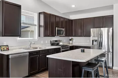 703 Tinsley Court, Saint Charles, MO 63304 - Photo 11