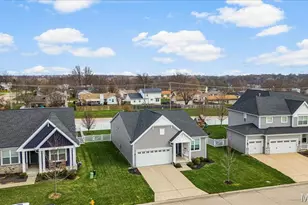 703 Tinsley Ct, Saint Charles, MO 63304 - Photo 35