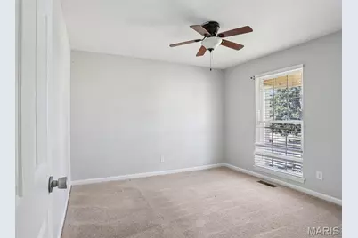 11678 Galba Drive, Florissant, MO 63033 - Photo 17