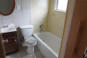 9922 Lilac Dr, Riverview, MO 63137 - Photo 9