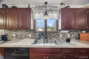 22762 Post Oak Ln, Lebanon, MO 65536 - Photo 7