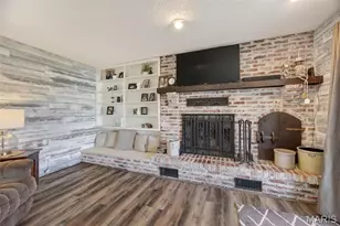 22762 Post Oak Ln, Lebanon, MO 65536 - Photo 3