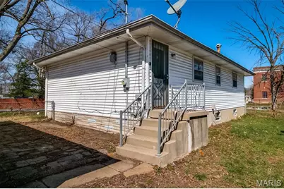 9984 Duke Drive, Moline Acres, MO 63136 - Photo 7