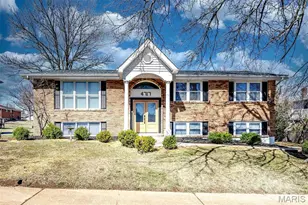 4717 Langwood Ct, Saint Louis, MO 63129 - Photo 1