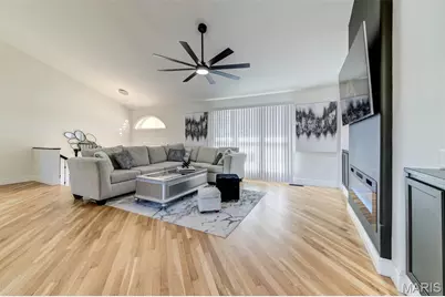 4717 Langwood Court, Saint Louis, MO 63129 - Photo 7