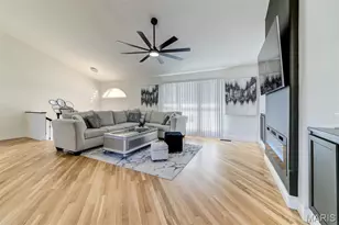 4717 Langwood Ct, Saint Louis, MO 63129 - Photo 7