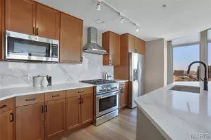 4909 Laclede Ave, Saint Louis, MO 63108 - Photo 9