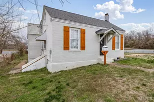 918 Elm St, De Soto, MO 63020 - Photo 3