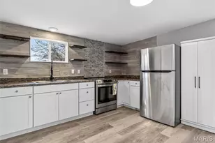 918 Elm St, De Soto, MO 63020 - Photo 17