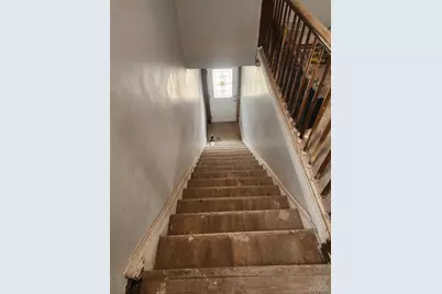 4258 East St Louis Avenue, Saint Louis, MO 63115 - Photo 9