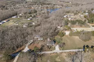 13552 E Sunrise Lake Dr, De Soto, MO 63020 - Photo 25