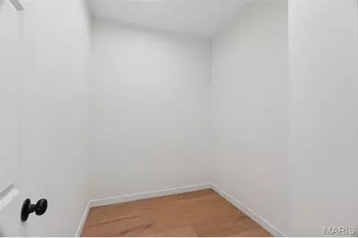 4140 Burgen Avenue, Saint Louis, MO 63116 - Photo 47