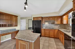 9448 Firebush Dr, Saint Louis, MO 63126 - Photo 15