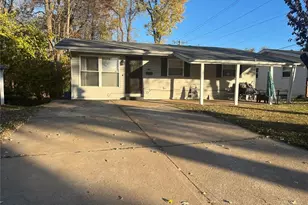 10500 Lilac Ave, Riverview, MO 63137 - Photo 1