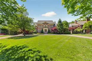 25 Fair Oaks Dr, Saint Louis, MO 63124 - Photo 3