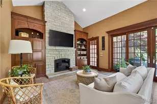 25 Fair Oaks Dr, Saint Louis, MO 63124 - Photo 29