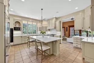 25 Fair Oaks Dr, Saint Louis, MO 63124 - Photo 21
