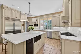 25 Fair Oaks Dr, Saint Louis, MO 63124 - Photo 23