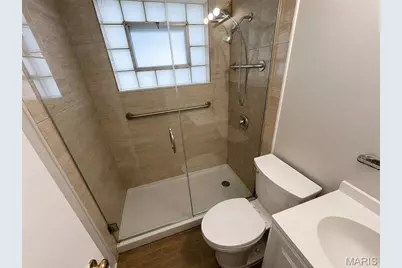 10449 Bellefontaine Road, Saint Louis, MO 63137 - Photo 5