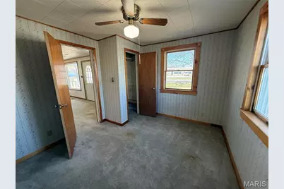 718 N Sturgeon Street, Montgomery City, MO 63361 - Photo 17