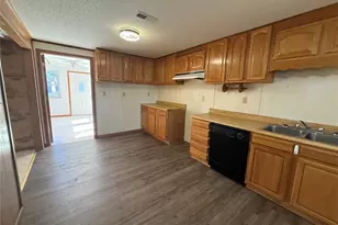 718 N Sturgeon St, Montgomery City, MO 63361 - Photo 9