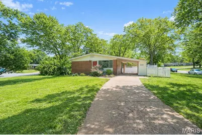 660 Pimlico Drive, Saint Louis, MO 63033 - Photo 1
