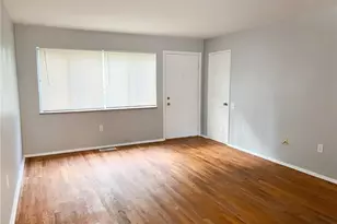 660 Pimlico Dr, Saint Louis, MO 63033 - Photo 3