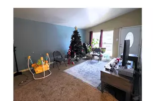 1155 St Anthony Ln, Florissant, MO 63033 - Photo 3