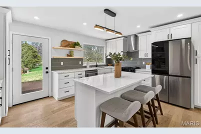 13237 Fairoyal Drive, Des Peres, MO 63131 - Photo 17