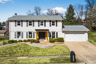 13237 Fairoyal Dr, Des Peres, MO 63131 - Photo 1