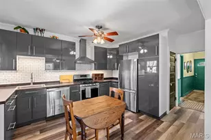 4044 Walsh St, Saint Louis, MO 63116 - Photo 9