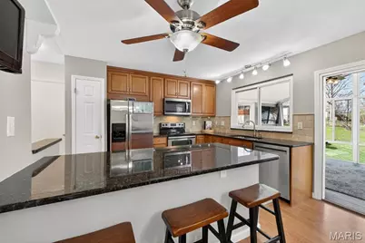 947 Bellestri Drive, Ballwin, MO 63021 - Photo 7