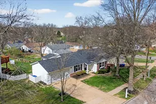 947 Bellestri Dr, Ballwin, MO 63021 - Photo 41