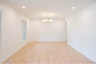 156 Forest Brook Lane, Saint Louis, MO 63146 - Photo 13