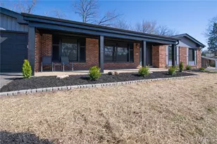 156 Forest Brook Ln, Saint Louis, MO 63146 - Photo 3