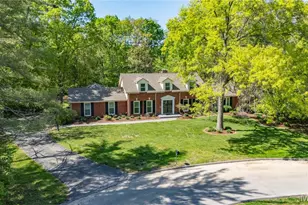 16 Williamsburg Rd, Creve Coeur, MO 63141 - Photo 49