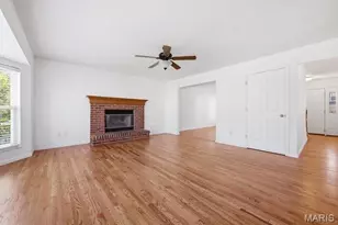 352 Beckley Pl, Saint Charles, MO 63304 - Photo 17