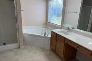 733 Pecan Hill Dr, Saint Charles, MO 63304 - Photo 25