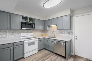 2319 Sandalwood Creek Ct, Wildwood, MO 63038 - Photo 15