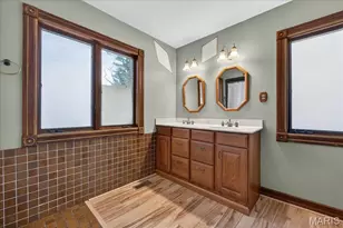 13777 Clayton (On Private Road) Rd, Town and Country, MO 63017 - Photo 19