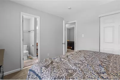 2500 Wesglen Estates Drive, Maryland Heights, MO 63043 - Photo 15