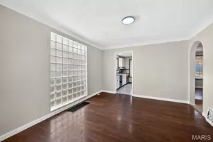 520 Ruthland Dr, Saint Louis, MO 63125 - Photo 9