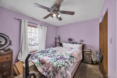 415 Walnut Street, Hawk Point, MO 63349 - Photo 9