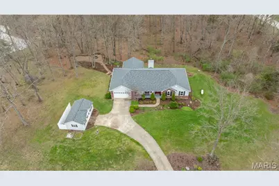 9 W Hampton Court, Foristell, MO 63348 - Photo 5