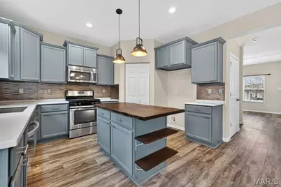 3009 Preston Woods Trail, Lake Saint Louis, MO 63367 - Photo 9
