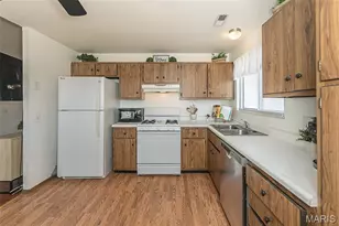 515 Starwood Dr, Saint Peters, MO 63376 - Photo 11