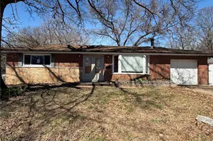 1007 Hutton Pl, Ferguson, MO 63135 - Photo 1